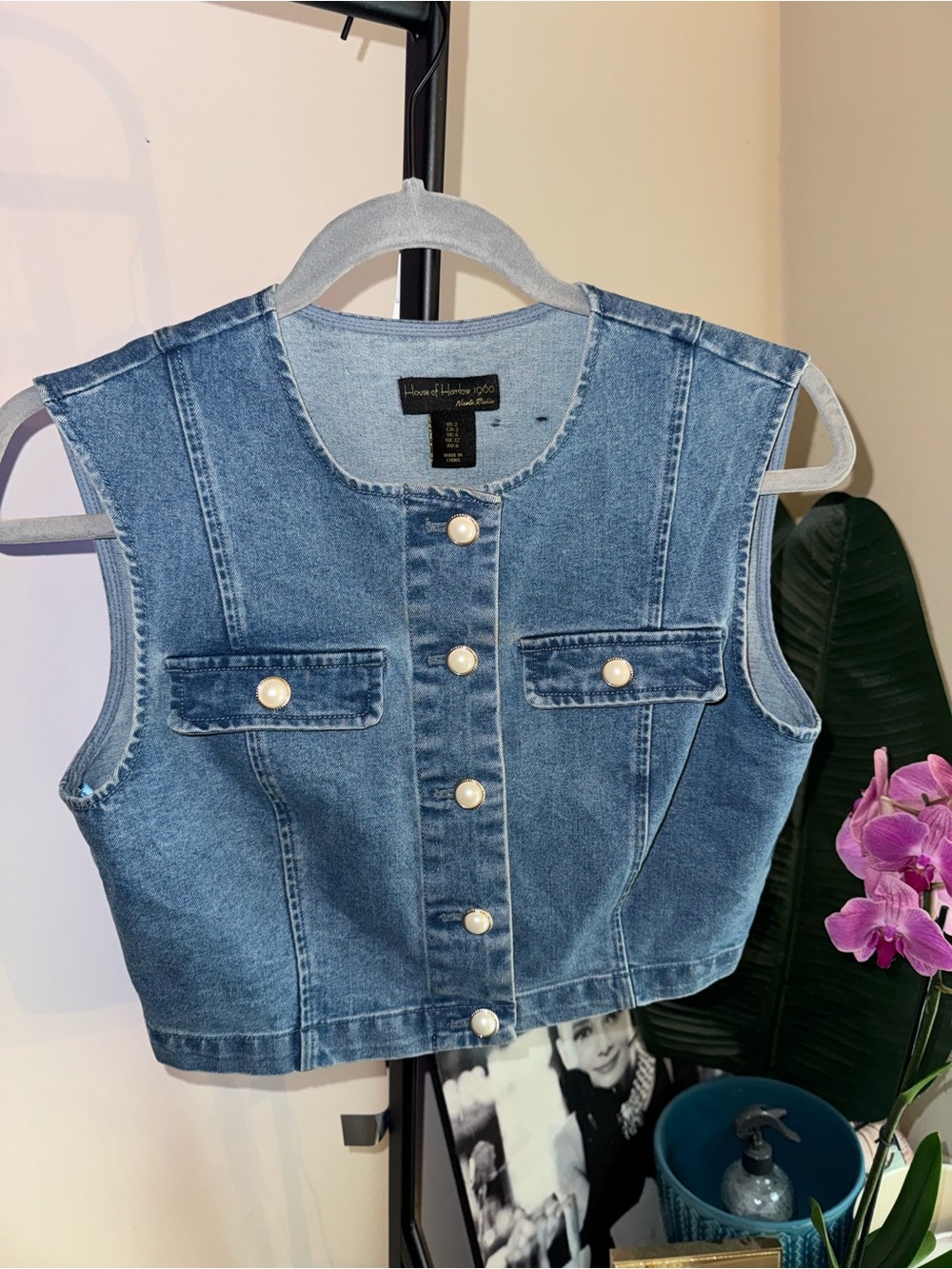 Denim Button-Front Mini Skirt in Blue - Picture 3 of 7